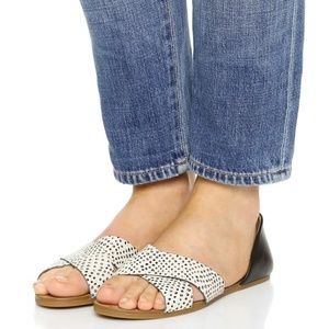 Maxwell Thea crisscross flat